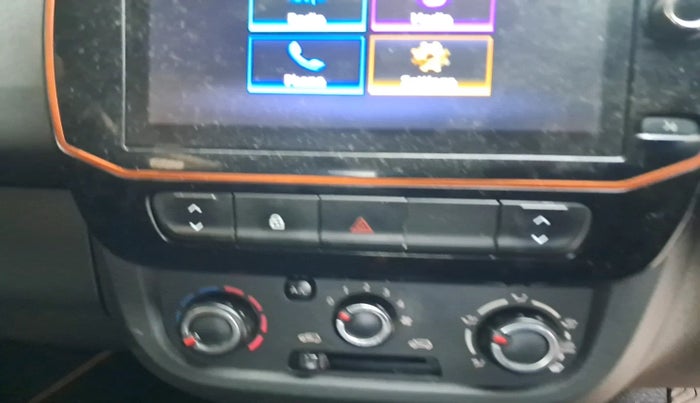 2020 Renault Kwid CLIMBER 1.0 AMT (O), Petrol, Automatic, 18,217 km, interior