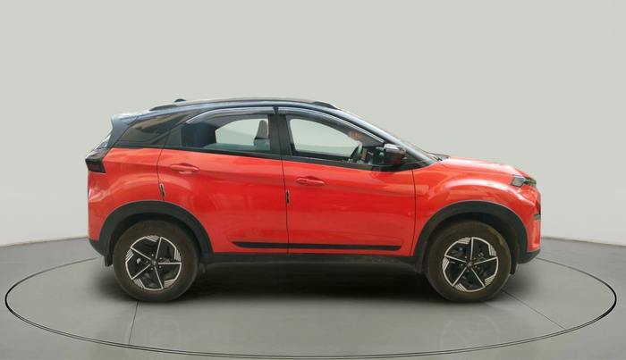 2024 Tata NEXON Fearless Plus (PS) 1.2 iCNG 6MT Dual Tone, Petrol, Manual, 5,430 km, exterior