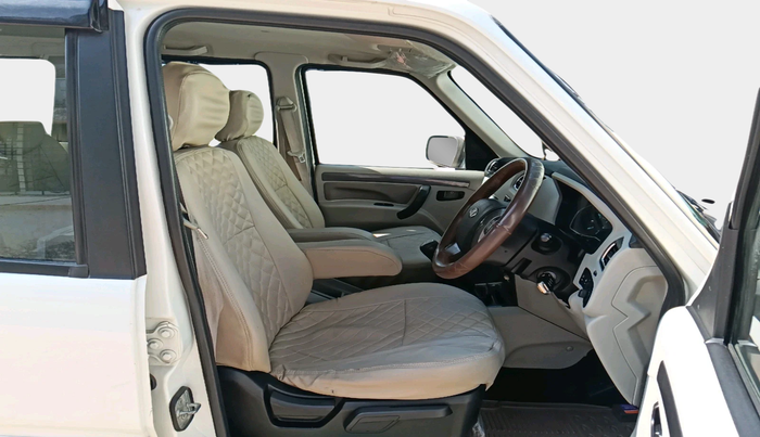 2020 Mahindra Scorpio S9, Diesel, Manual, 49,307 km, interior