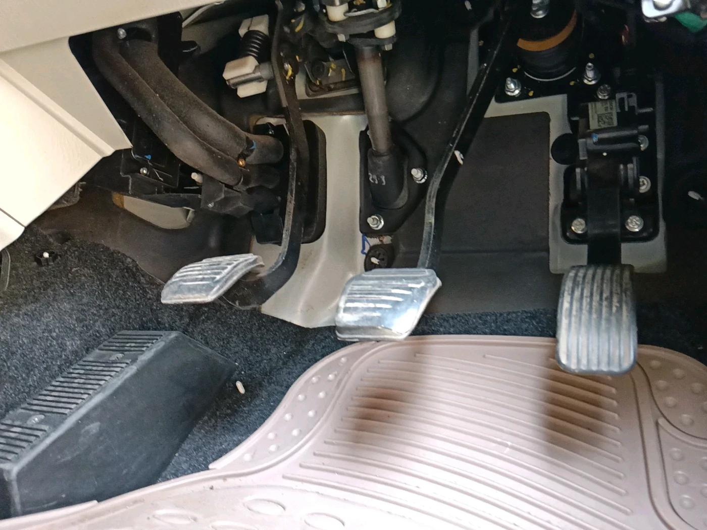 2020 Mahindra Scorpio S9, Diesel, Manual, 49,307 km, interior