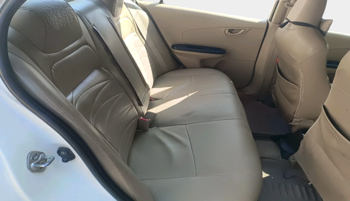2016 Honda Amaze 1.5L I-DTEC S, Diesel, Manual, 1,30,649 km, interior