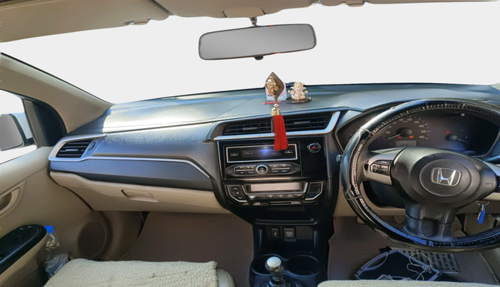 2016 Honda Amaze 1.5L I-DTEC S, Diesel, Manual, 1,30,649 km, interior