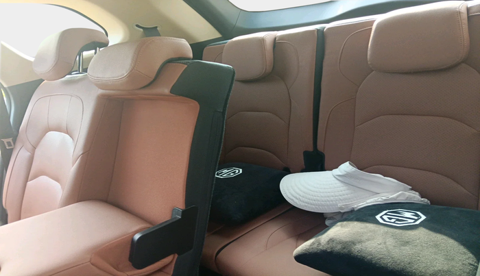 2024 MG HECTOR PLUS SHARP PRO 2.0 TURBO DIESEL 7 STR, Diesel, Manual, 41,124 km, interior