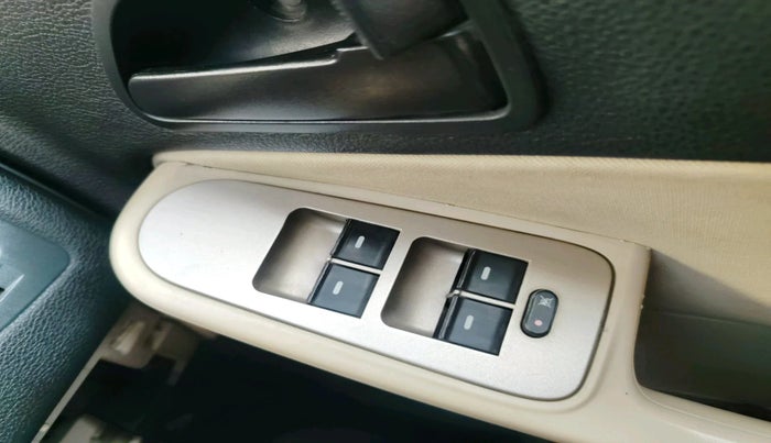 2011 Tata Indica Vista AURA QUADRAJET, Diesel, Manual, 77,814 km, interior