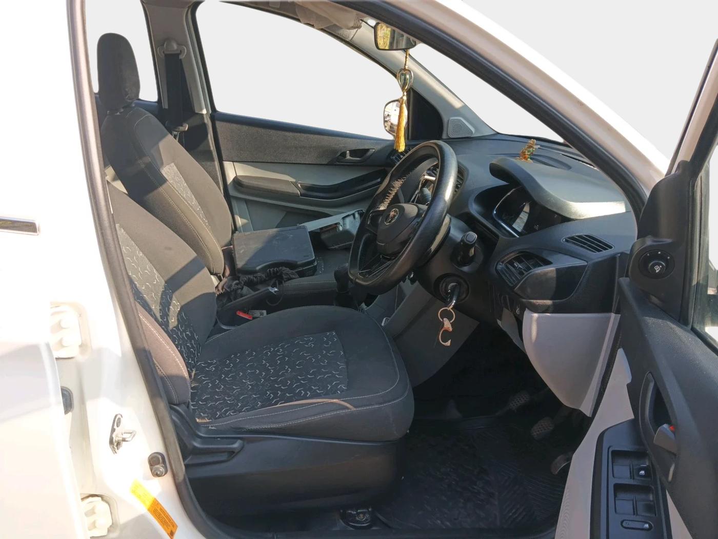 2024 Tata Tiago XM CNG, CNG, Manual, 35,708 km, interior