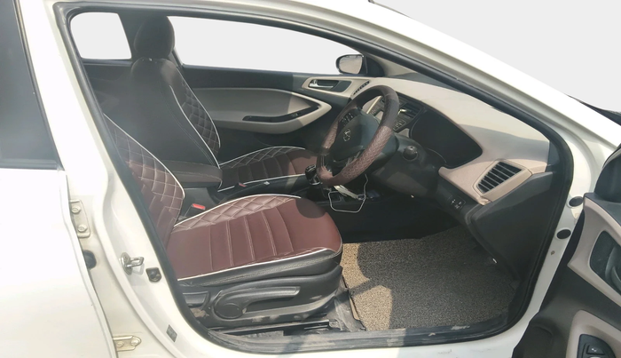 2016 Hyundai Elite i20 ASTA 1.4 CRDI (O), Diesel, Manual, 1,52,649 km, interior