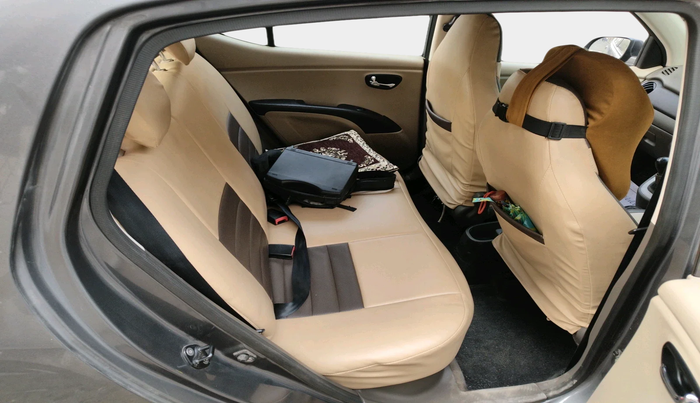 2011 Hyundai i10 SPORTZ 1.2, Petrol, Manual, 98,316 km, interior