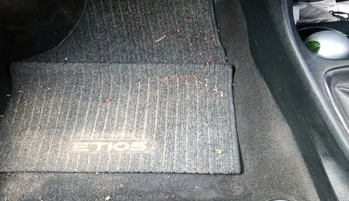 2012 Toyota Etios G, Petrol, Manual, 66,424 km, interior