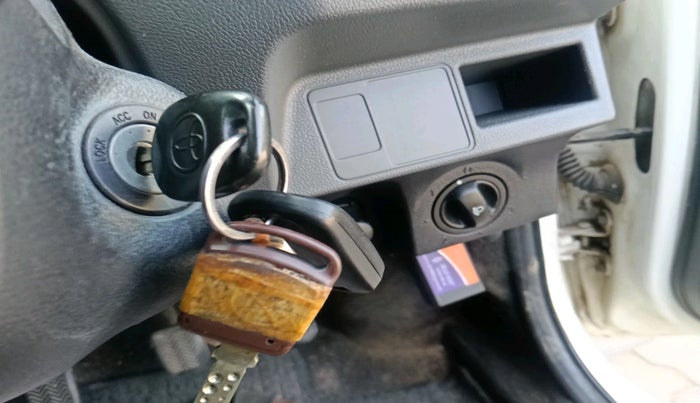 2012 Toyota Etios G, Petrol, Manual, 66,424 km, interior