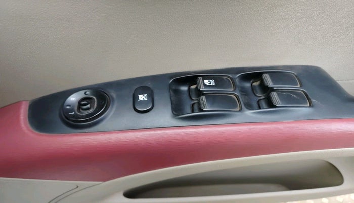 2013 Hyundai i10 MAGNA 1.2, Petrol, Manual, 56,798 km, interior