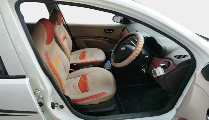 2013 Hyundai i10 MAGNA 1.2, Petrol, Manual, 56,798 km, interior