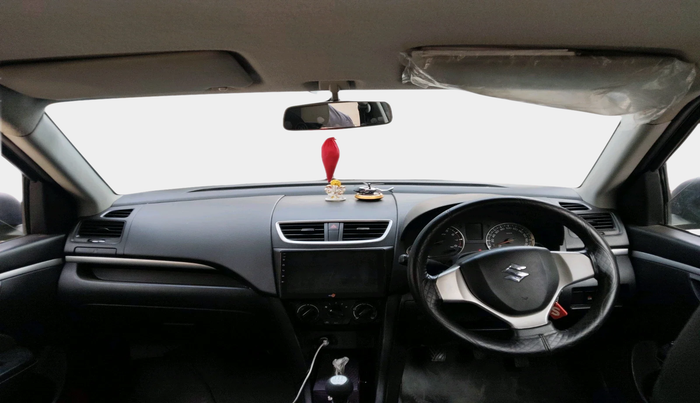 2014 Maruti Swift VXI, Petrol, Manual, 1,27,439 km, interior