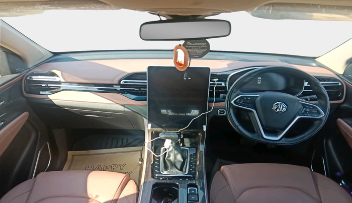 2023 MG HECTOR PLUS SAVVY PRO 1.5 TURBO CVT 7 STR, Petrol, Automatic, 14,467 km, interior