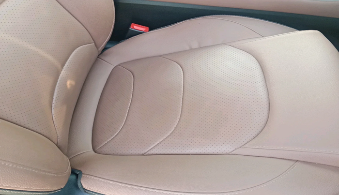 2023 MG HECTOR PLUS SAVVY PRO 1.5 TURBO CVT 7 STR, Petrol, Automatic, 14,467 km, interior