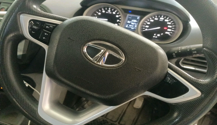 2017 Tata Tiago XZ PETROL, Petrol, Manual, 75,271 km, interior