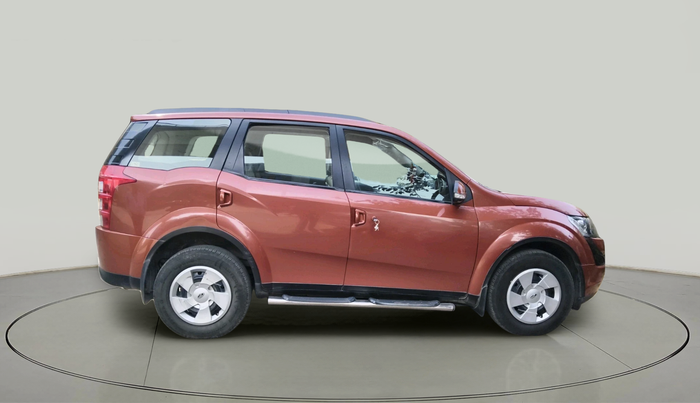 2017 Mahindra XUV500 W6, Diesel, Manual, 72,155 km, exterior