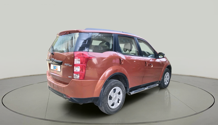 2017 Mahindra XUV500 W6, Diesel, Manual, 72,155 km, exterior