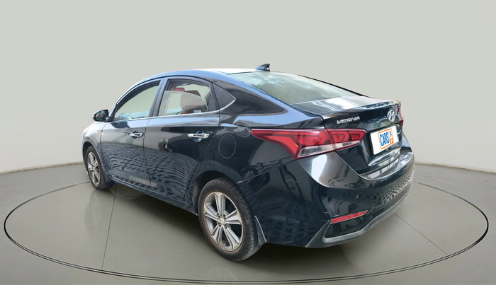 2018 Hyundai Verna 1.6 SX (O) CRDI MT, Diesel, Manual, 1,30,896 km, exterior