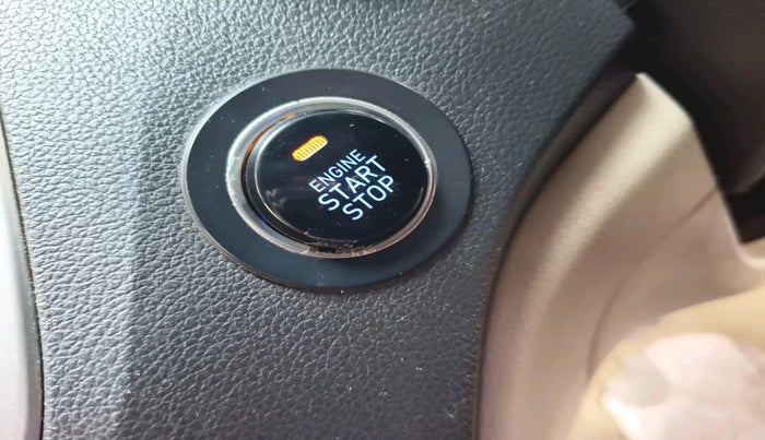 2018 Hyundai Verna 1.6 SX (O) CRDI MT, Diesel, Manual, 1,30,896 km, interior