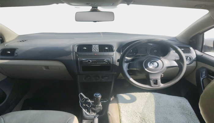 2010 Volkswagen Polo COMFORTLINE 1.2L PETROL, Petrol, Manual, 1,43,177 km, interior