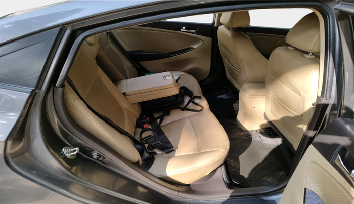 2013 Hyundai Verna FLUIDIC 1.6 CRDI SX, Diesel, Manual, 1,11,546 km, interior