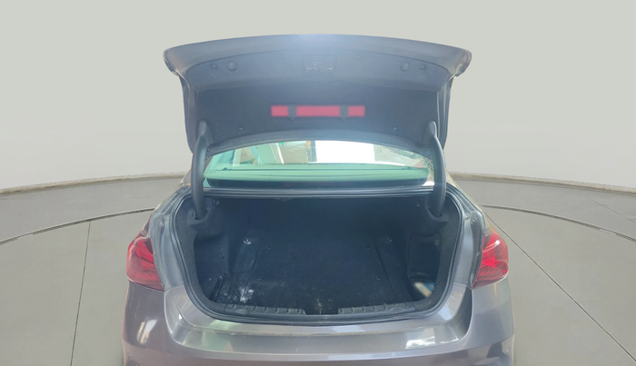 2013 BMW 3 Series 320D LUXURYLINE, Diesel, Automatic, 1,43,967 km, exterior