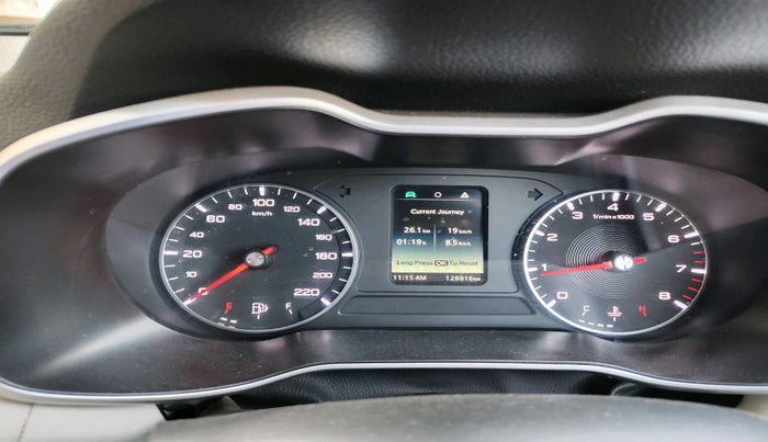 2022 MG ASTOR SUPER 1.5 MT, Petrol, Manual, 1,28,816 km, interior