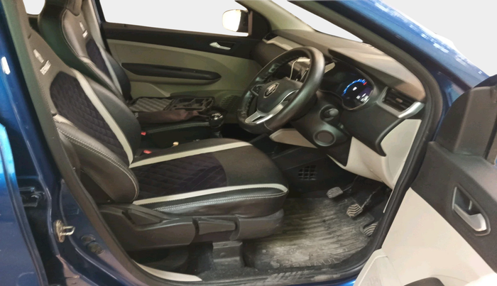 2023 Renault TRIBER RXZ, Petrol, Manual, 17,607 km, interior