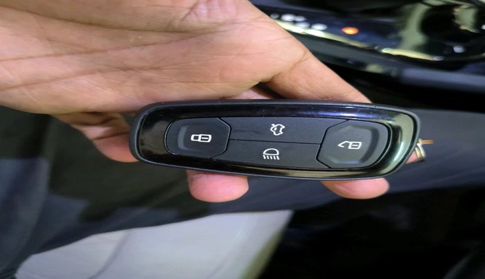 2023 Tata Safari XZA PLUS, Diesel, Automatic, 71,799 km, interior