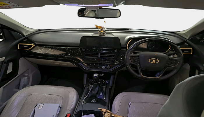 2023 Tata Safari XZA PLUS, Diesel, Automatic, 71,799 km, interior
