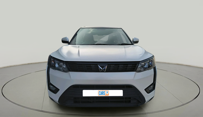 2023 Mahindra XUV300 W6 1.5 Diesel, Diesel, Manual, 70,469 km, exterior