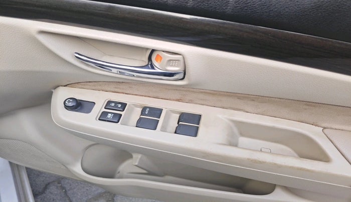 2014 Maruti Ciaz VXI+AT, Petrol, Automatic, 33,199 km, interior