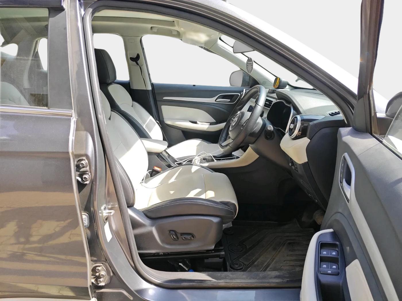 2023 MG ASTOR SHARP 1.5 CVT, Petrol, Automatic, 15,768 km, interior