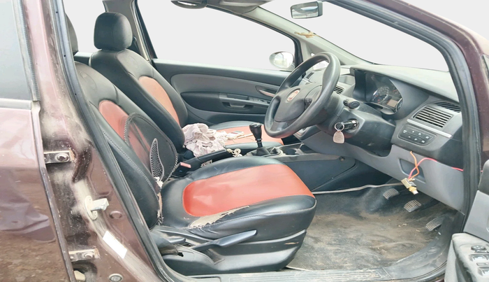 2011 Fiat Grand Punto Emotion 1.3, Diesel, Manual, 1,30,000 km, interior