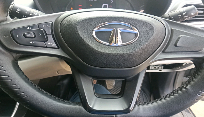 2023 Tata ALTROZ XZ CNG, CNG, Manual, 35,367 km, interior