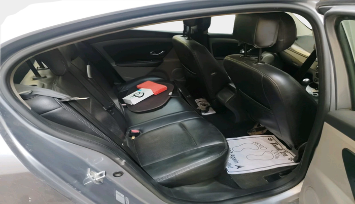 2011 Renault Fluence 1.5 E2, Diesel, Manual, 99,999 km, interior