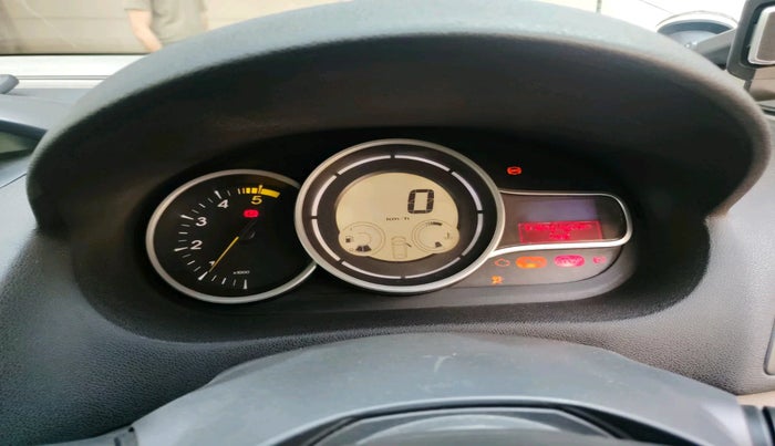 2011 Renault Fluence 1.5 E2, Diesel, Manual, 99,999 km, interior