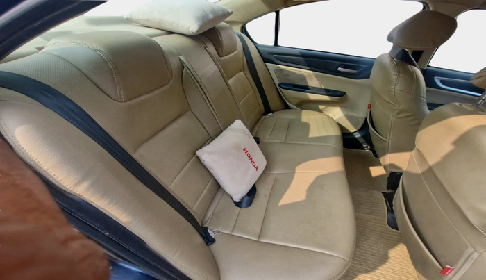 2023 Honda Amaze 1.2L I-VTEC VX, Petrol, Manual, 22,098 km, interior