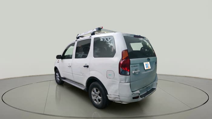 2011 Mahindra Xylo E8 ABS AIRBAG, Diesel, Manual, 1,29,983 km, exterior
