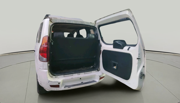 2011 Mahindra Xylo E8 ABS AIRBAG, Diesel, Manual, 1,29,983 km, exterior