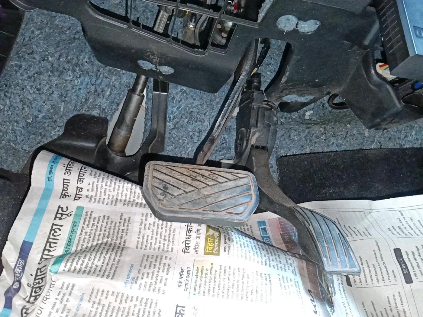 2024 Maruti BREZZA ZXI AT SMART HYBRID, Petrol, Automatic, 18,459 km, interior