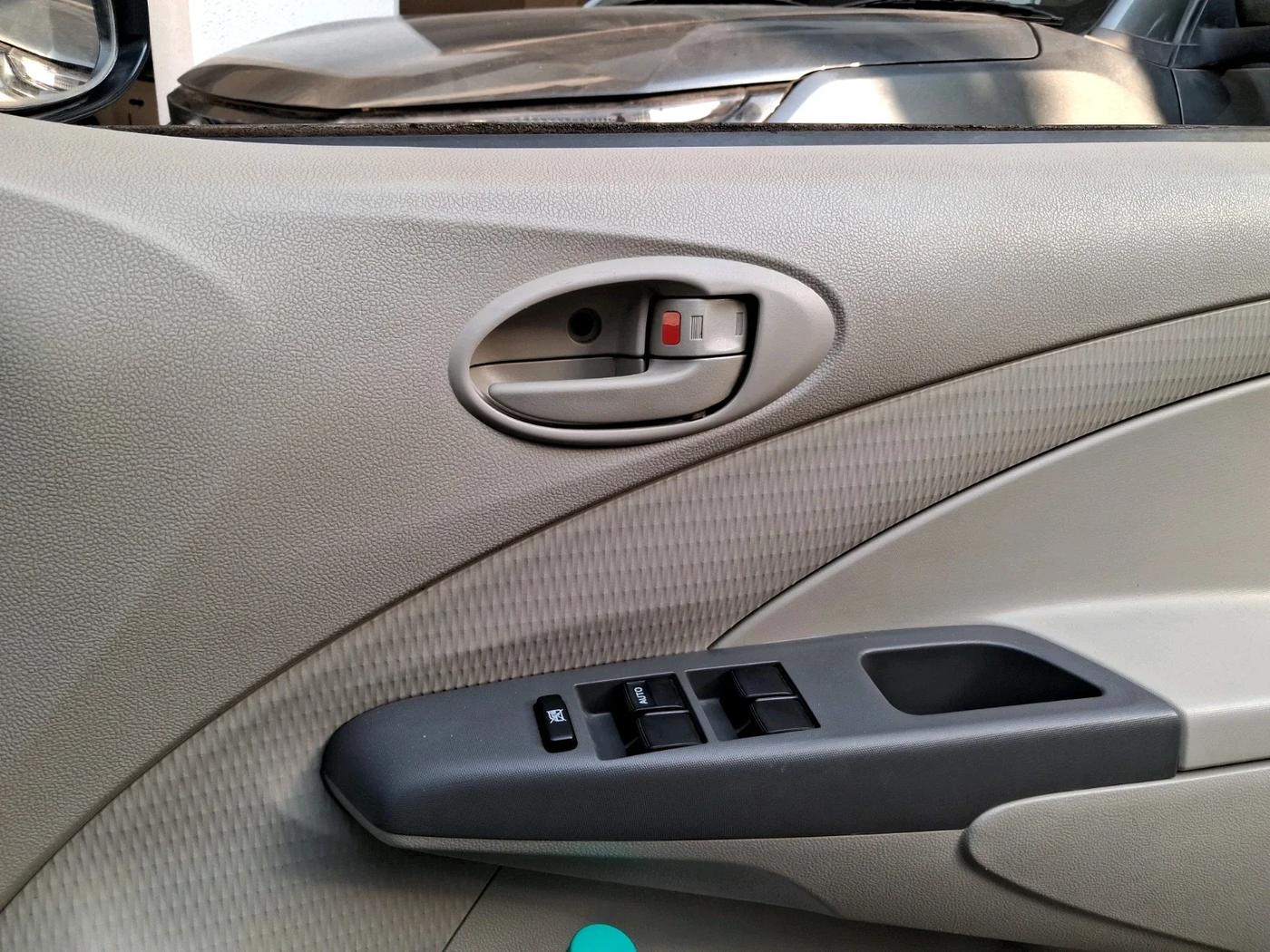 2015 Toyota Etios Liva G, Petrol, Manual, 21,905 km, interior