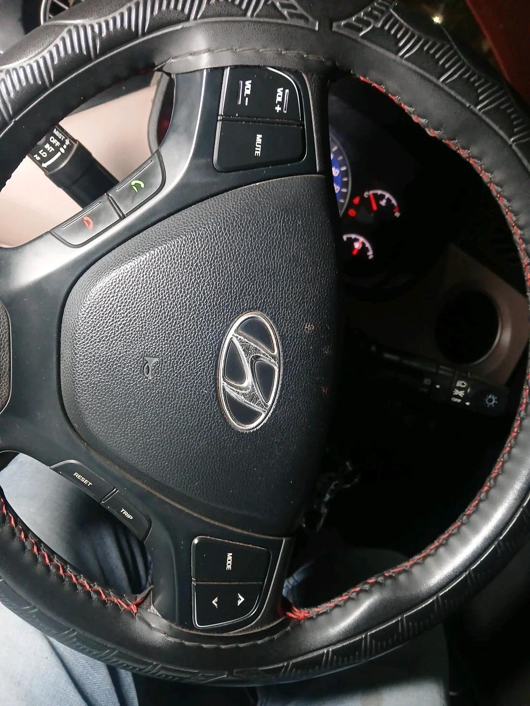 2014 Hyundai Xcent S AT 1.2 (O), Petrol, Automatic, 89,708 km, interior