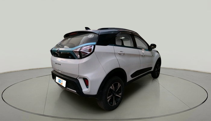 2022 Tata NEXON EV XZ PLUS LUX, Electric, Automatic, 80,833 km, exterior