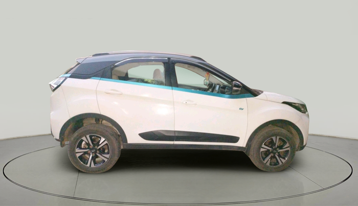 2022 Tata NEXON EV XZ PLUS LUX, Electric, Automatic, 80,833 km, exterior