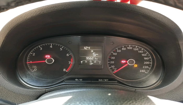 2015 Volkswagen Polo COMFORTLINE 1.2L, Petrol, Manual, 95,621 km, interior