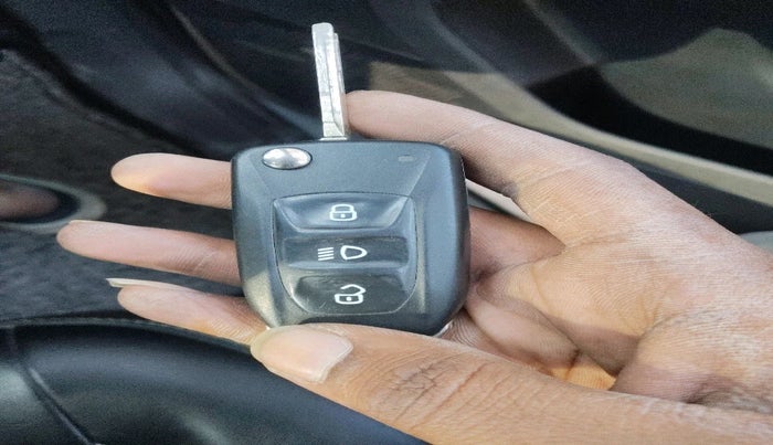 2021 Tata NEXON XMA SUNROOF PETROL, Petrol, Automatic, 44,291 km, interior