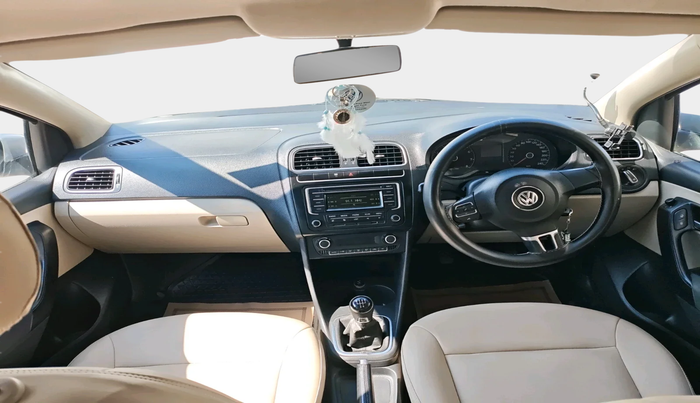 2014 Volkswagen Polo HIGHLINE1.2L, Petrol, Manual, 87,933 km, interior