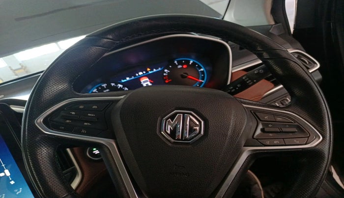 2022 MG HECTOR PLUS SHARP 1.5 PETROL TURBO CVT 6-STR, Petrol, Automatic, 58,092 km, interior