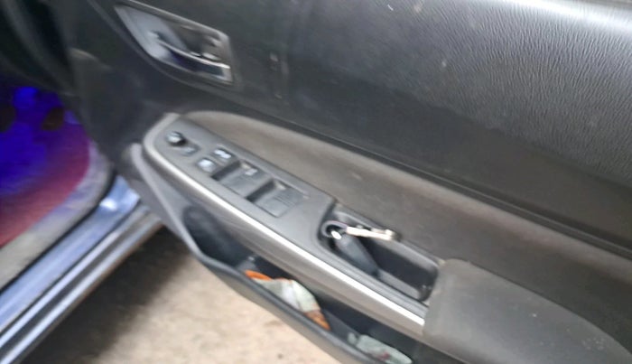 2018 Maruti Swift ZXI, Petrol, Manual, 73,397 km, interior